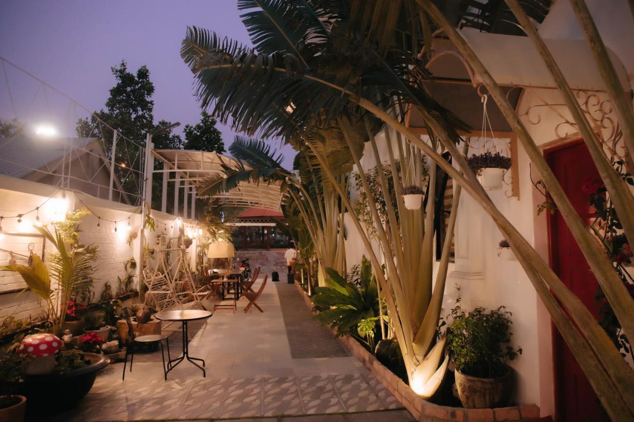 Bich Ngoan Hotel Trà Vinh Exterior foto